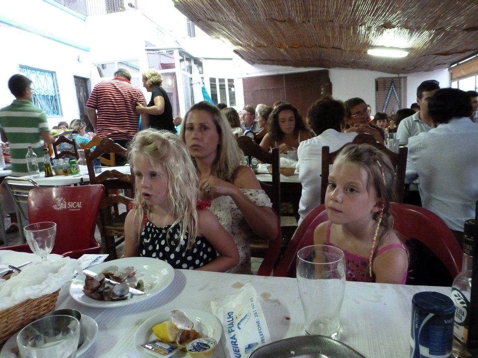 family_2012-08-03 20-40-39_portugal